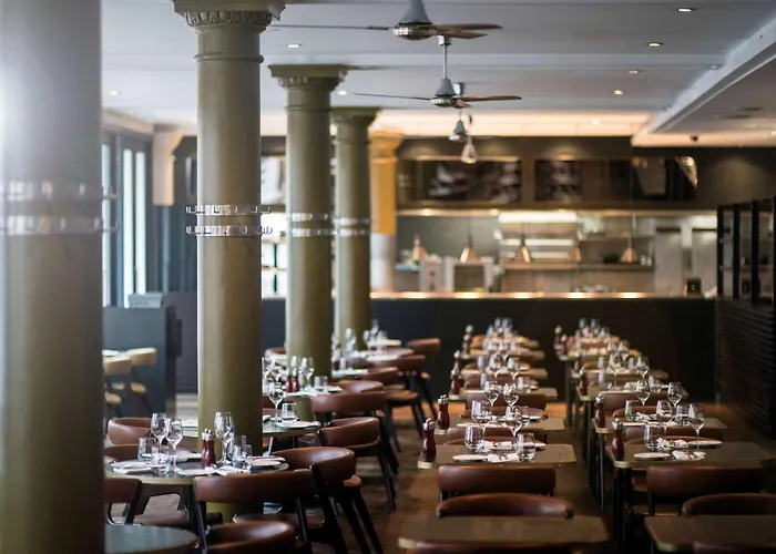 Top-Rated Hotels near Barbican Station London