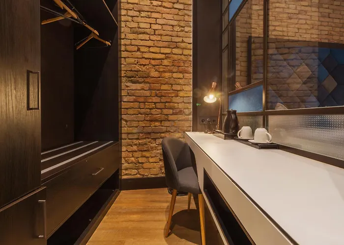 Top Hostels in Budapest: Your Ultimate Guide to Budget-Friendly Stays